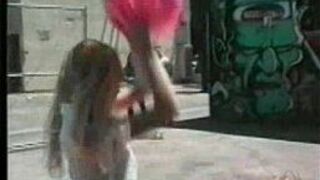 Вишня р. Маленькая Золушка и Микки Линн - порно видео