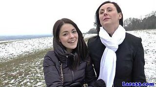 Английская зрелая лес лижет киску шестьдесят девять - порно видео
