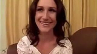 плевать ей в лицо шлюхи и ей - порно видео